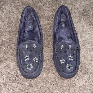 Worn once Ugg Shoes